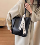 Ndyad capacity commuter bucket bag HZ1024