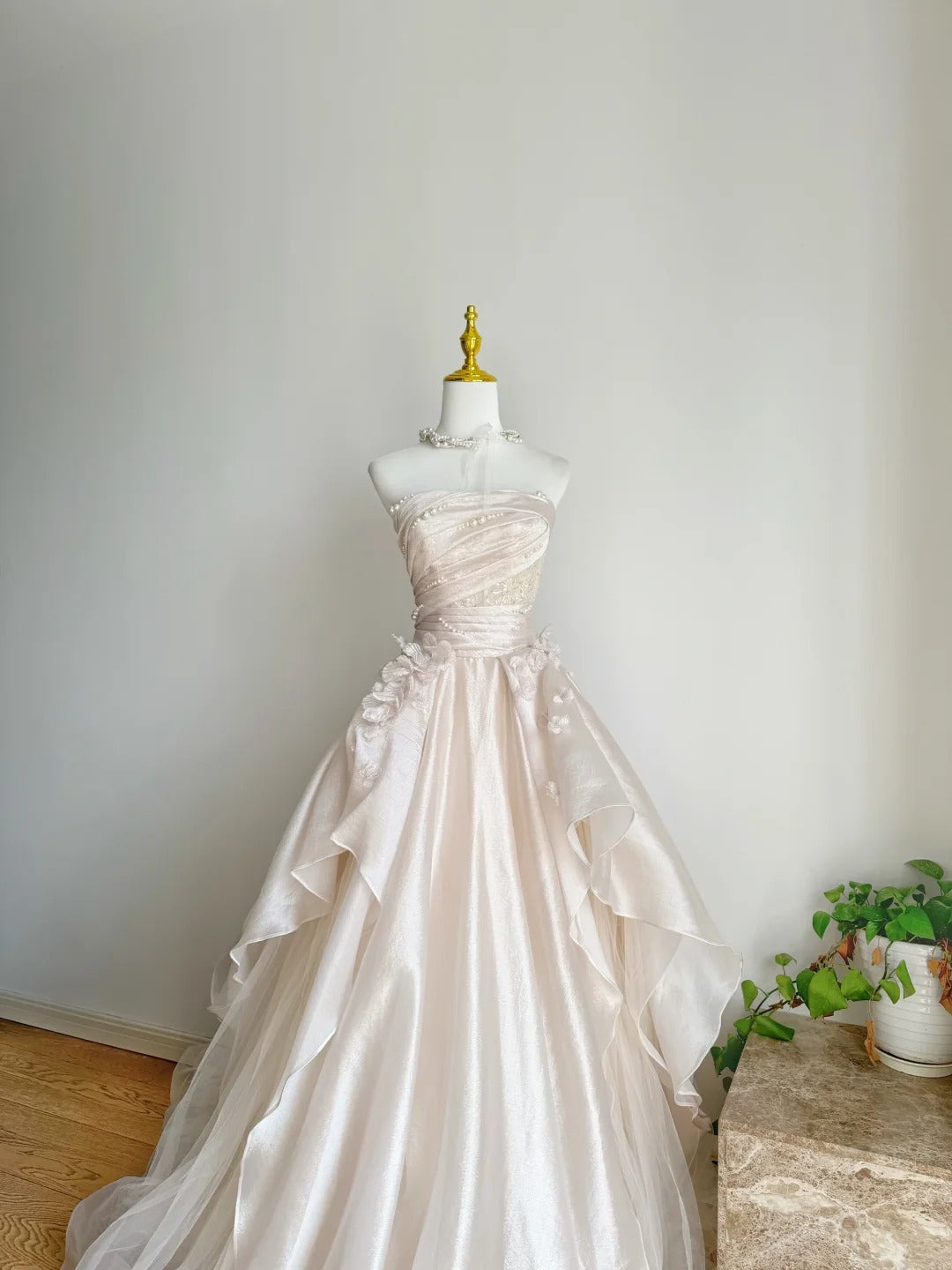 Ndyad Pink A-line Tulle Satin Long Prom Dresses Strapless Applique Wedding Dresses HZ1024