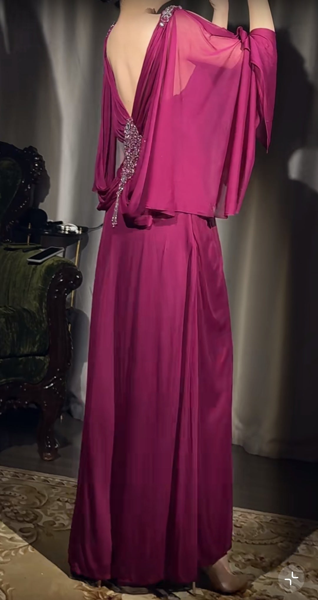 Ndyad A-Line Grape V-neck Long Prom Dress Glam Sleeveless Chiffon Evening Dress HZ1024