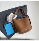 Ndyad capacity commuter shoulder bag HZ1024