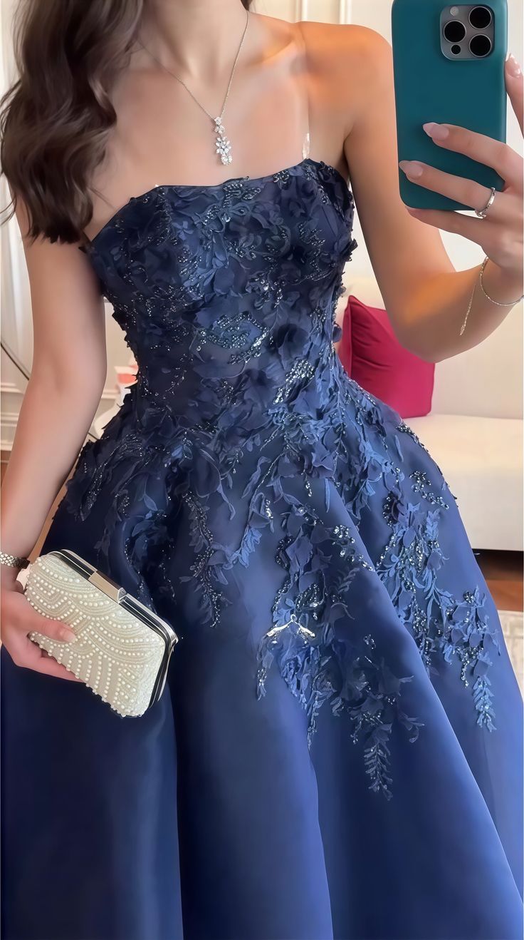Ndyad Navy Blue Strapless A-Line Tulle Long Prom Dresses Formal Evening Gowns with Appliques HZ1024