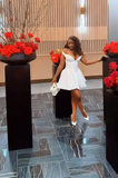Ndyad A-Line Off-the-shoulder Formal Dress White Short Prom Dress Homecoming Dress HZ1024