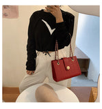 Ndyad large capacity chain shoulder messenger bag HZ1024