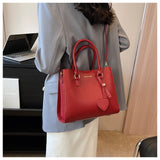Ndyad chain messenger bag shoulder square bag HZ1024
