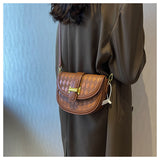 Ndyad contrast color saddle bag HZ1024